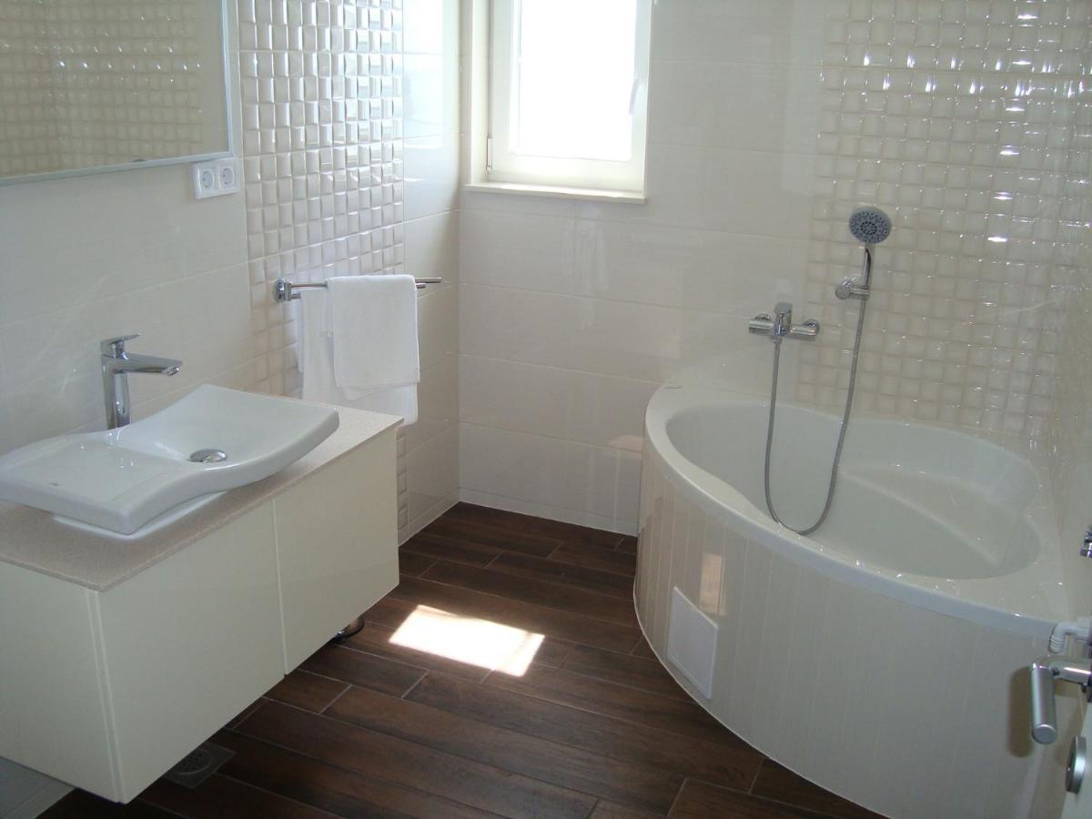 House Karlo Apartments Omiš Εξωτερικό φωτογραφία